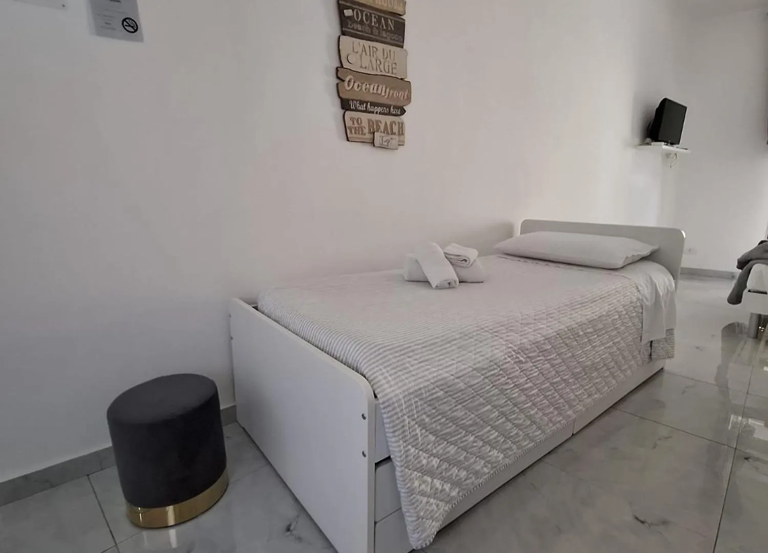 Sicilia Home Catania 0*,  Italy